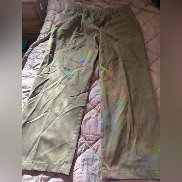 Men’s Olive green Dockers size 38 x 32 - Picture 1 of 4